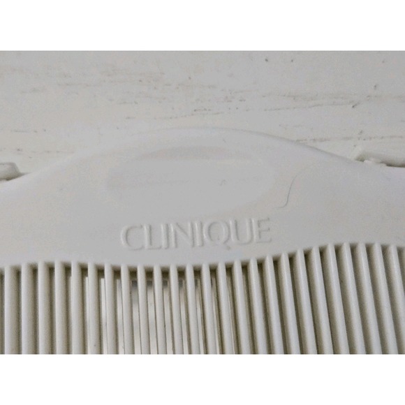 Vintage Clinique Comb‎ & Mirror Set Snap Together White 1980s Travel Compact - Picture 4 of 4